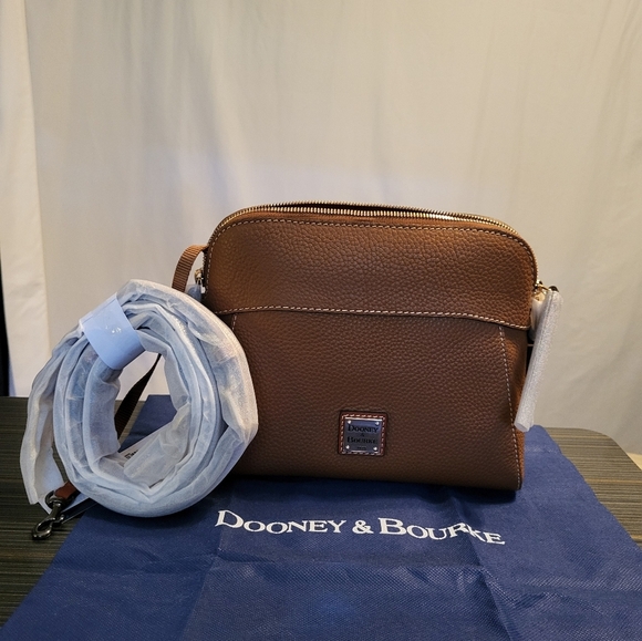 DOONEY & BOURKE PEBBLE GRAIN CAMERON CROSSBODY BAG WITH DUST COVER: CARAMEL NWT - Picture 6 of 13